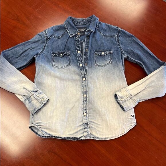 American Eagle Outfitters Denim Ombré Western Snap Button Down Shirt sz S - Picture 1 of 6